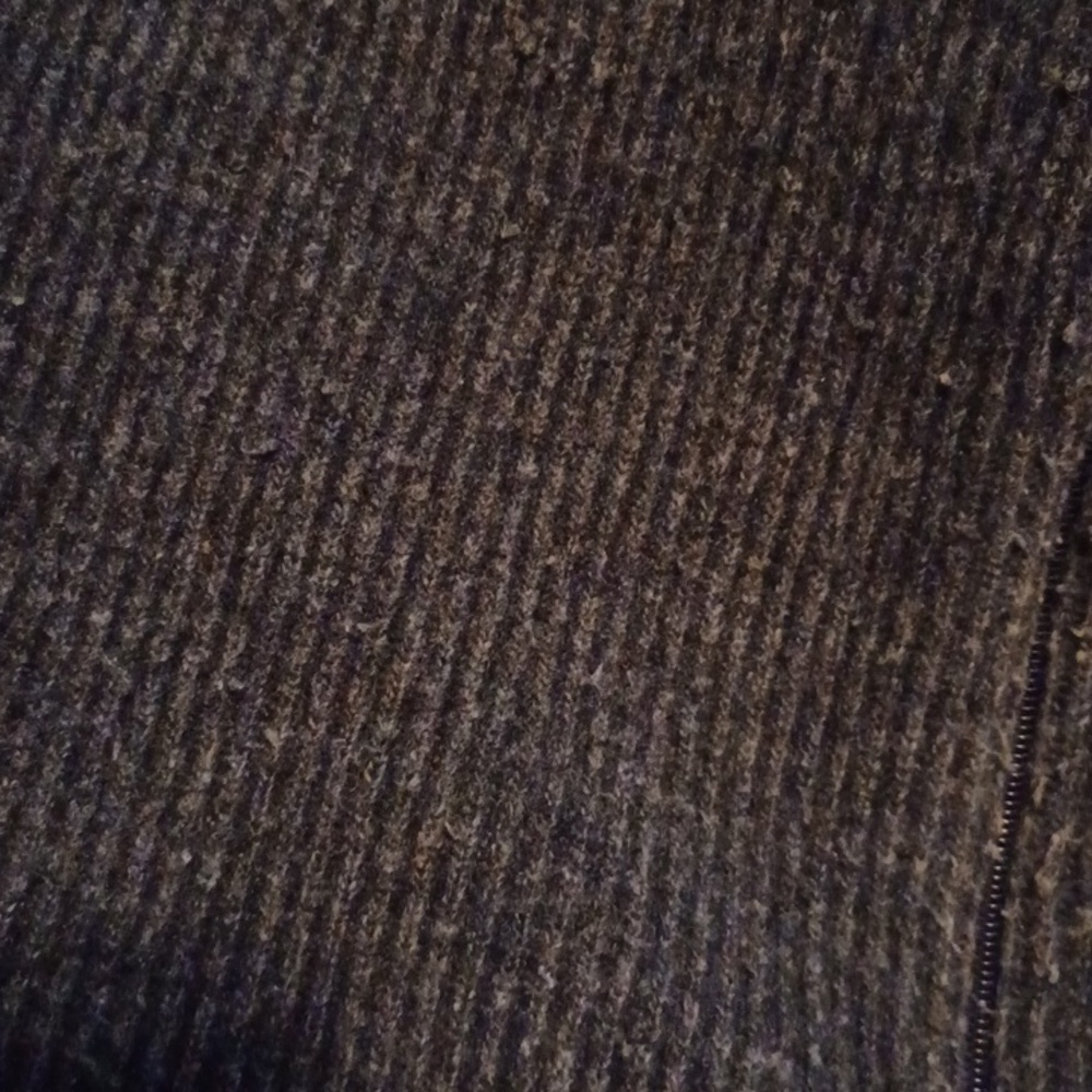 Men's Gray Sweater with Pocket Detail Size Small Casual - Picture 9 of 9